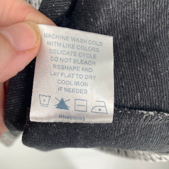 Tyler Boe Dress Women’s Small Snake Skin Print White & Gray Pleat Classic - Picture 5 of 10